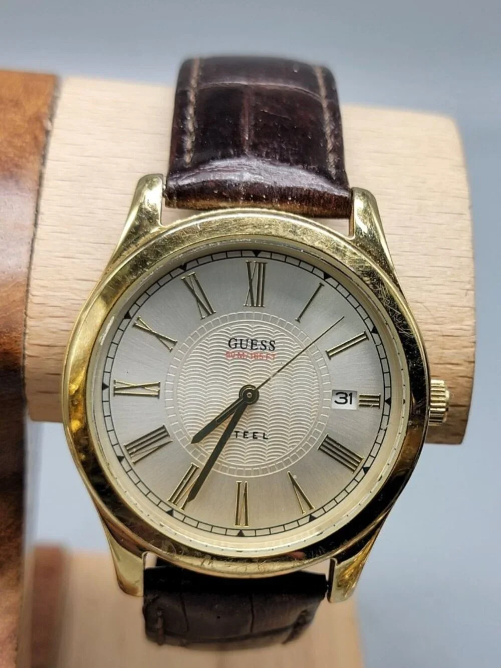 Guess Steel Mens Watch 39mm Gold Plated Case 7.25
